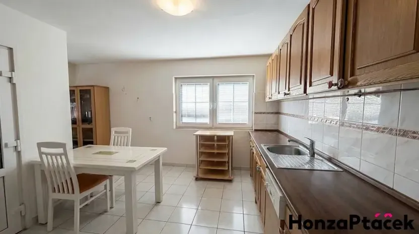 Prodej rodinného domu, Praha, 219 m2