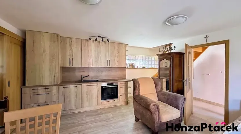 Prodej rodinného domu, Praha, 219 m2