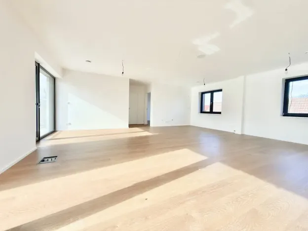 Prodej bytu 4+kk, Praha - Holyně, náměstí Pod lípou, 127 m2