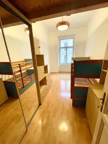 Prodej bytu 3+1, Praha - Malá Strana, Petřínská, 75 m2