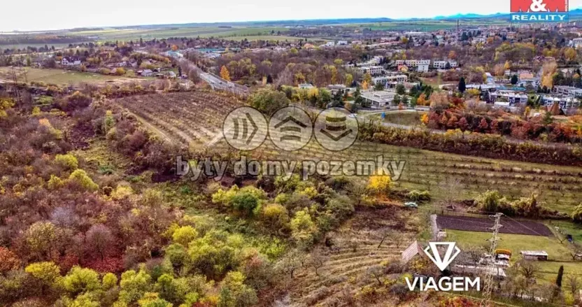 Prodej podílu pole, Roudnice nad Labem, 2009 m2