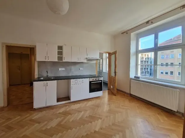 Pronájem bytu 2+kk, Praha - Holešovice, Dělnická, 54 m2