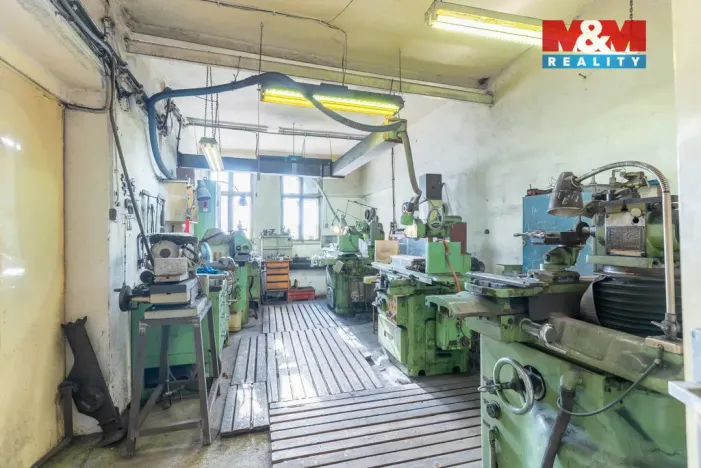 Prodej výrobních prostor, Bedihošť, Komenského, 180 m2