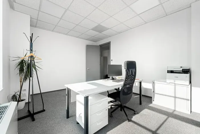 Pronájem obchodního prostoru, Praha - Holešovice, U Uranie, 500 m2