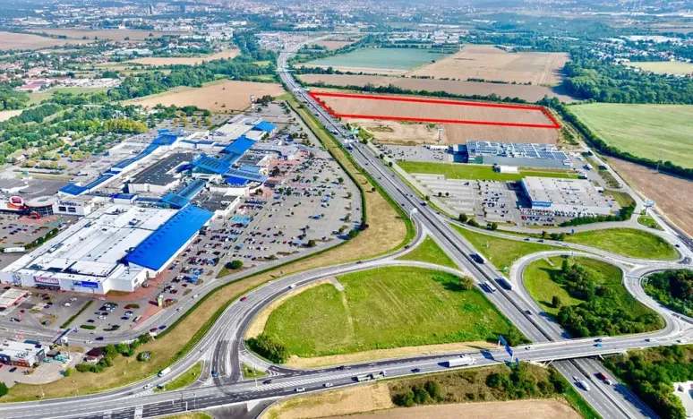 Prodej komerčního pozemku, Modřice, 15000 m2