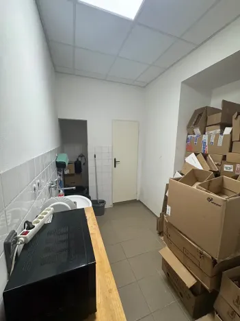 Pronájem obchodního prostoru, Hulín, nám. Míru, 141 m2