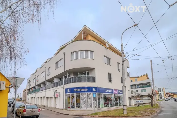 Prodej bytu 3+kk, České Budějovice, Suchovrbenské nám., 84 m2