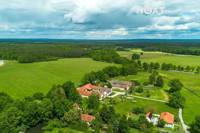 Prodej pozemku pro bydlení, Hrachoviště, 2949 m2