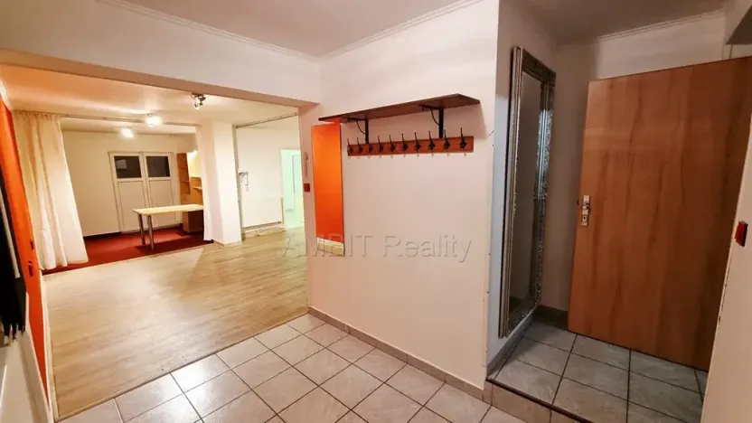 Pronájem kanceláře, Praha - Řepy, Žalanského, 53 m2