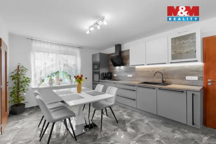 Prodej rodinného domu, Straky, 111 m2