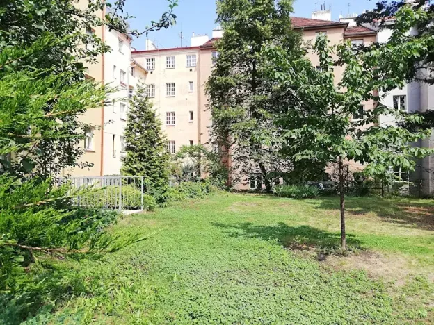 Pronájem bytu 2+1, Praha - Bubeneč, U zeměpisného ústavu, 44 m2