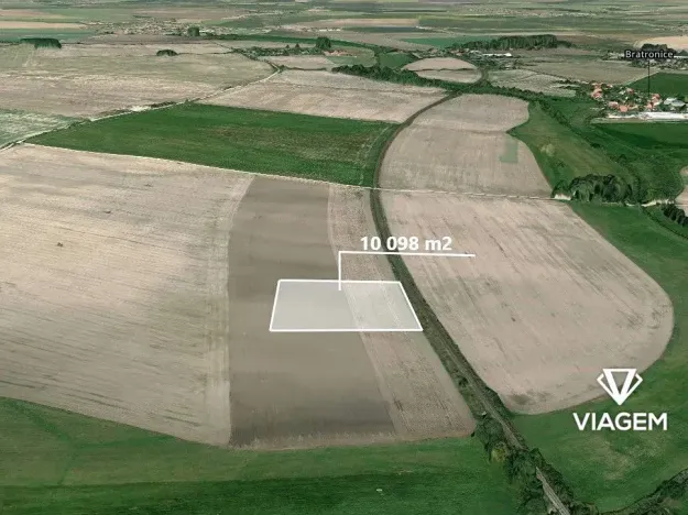 Prodej podílu pole, Čachovice, 5890 m2