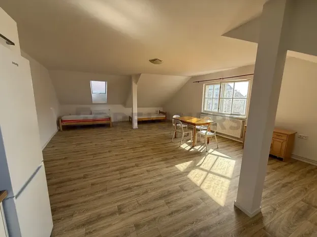 Pronájem bytu 2+1, Hradec Králové, Velké náměstí, 100 m2