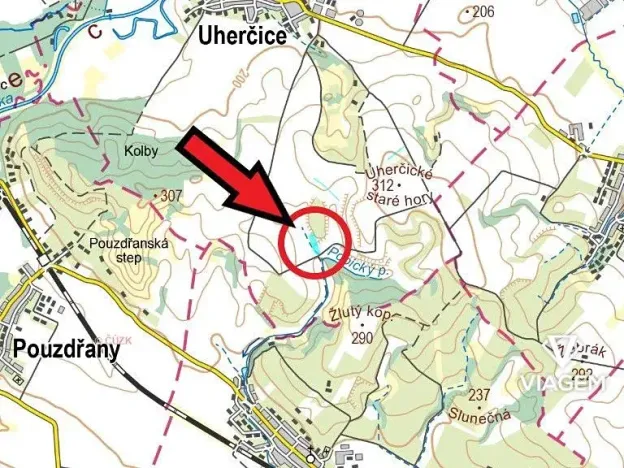 Prodej podílu pole, Uherčice, 2451 m2