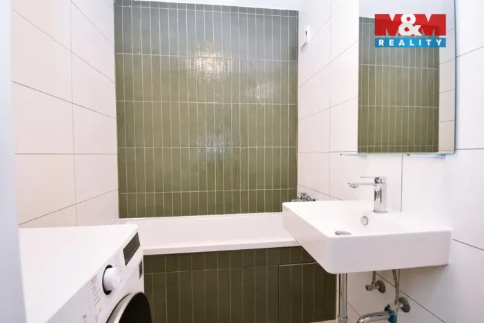 Pronájem bytu 3+1, Praha - Troja, Pomořanská, 73 m2