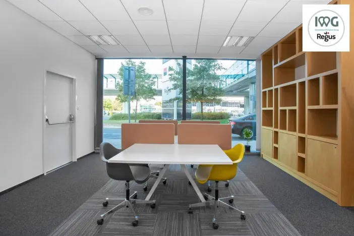 Pronájem komerční, Praha - Ruzyně, Aviatická, 5 m2