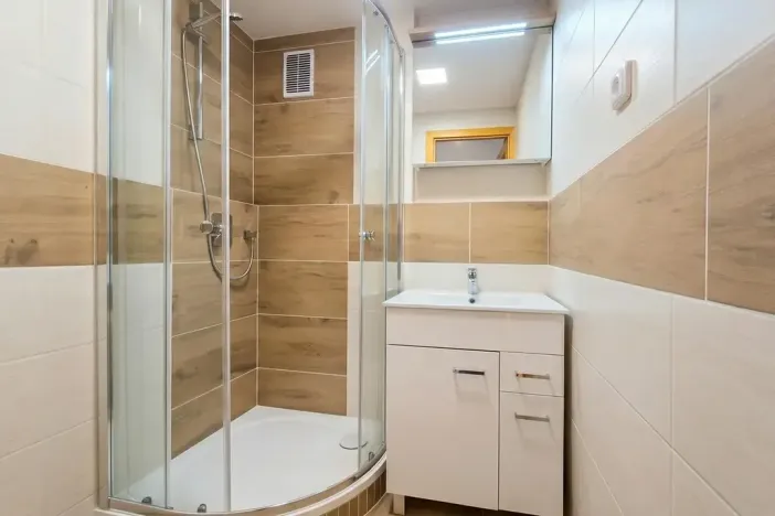 Pronájem bytu 4+kk, Meziboří, J. A. Komenského, 66 m2