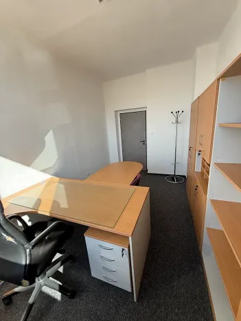 Pronájem kanceláře, Boršov nad Vltavou, Průmyslová, 14 m2