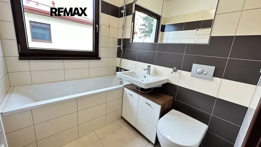 Pronájem rodinného domu, Králův Dvůr, Větrná, 80 m2