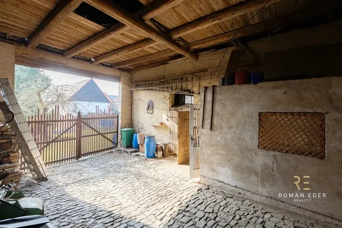 Prodej vícegeneračního domu, Chotiněves, 495 m2