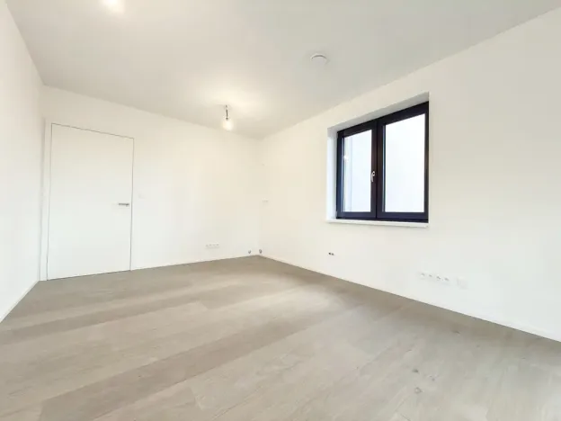 Prodej bytu 5+kk, Praha - Holyně, náměstí Pod lípou, 150 m2
