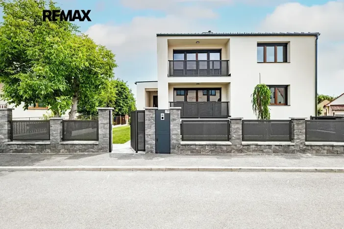 Prodej rodinného domu, Jindřichův Hradec, Spojovací, 183 m2