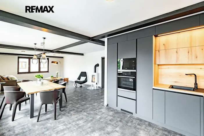 Prodej vily, Jindřichův Hradec, Spojovací, 183 m2