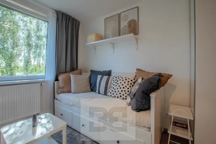 Pronájem bytu 1+kk, Praha - Vršovice, Kubánské náměstí, 19 m2