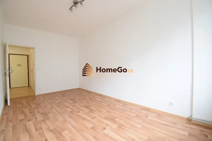 Pronájem bytu 2+1, Praha - Nusle, U gymnázia, 62 m2