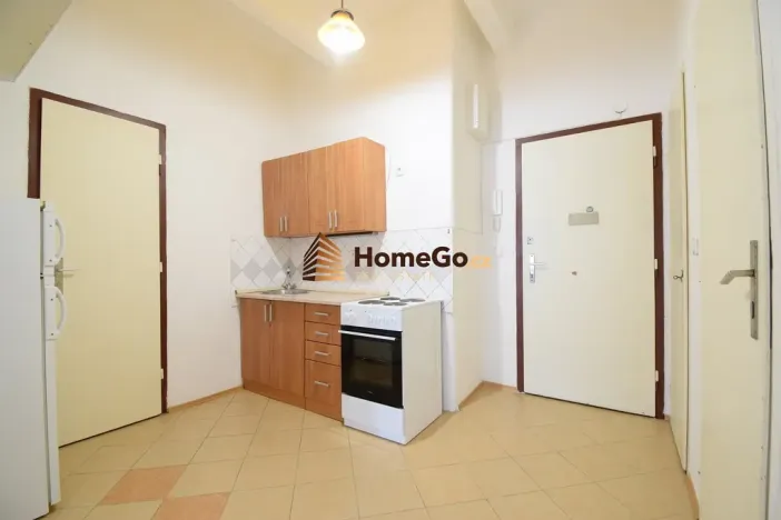 Pronájem bytu 2+1, Praha - Nusle, U gymnázia, 62 m2