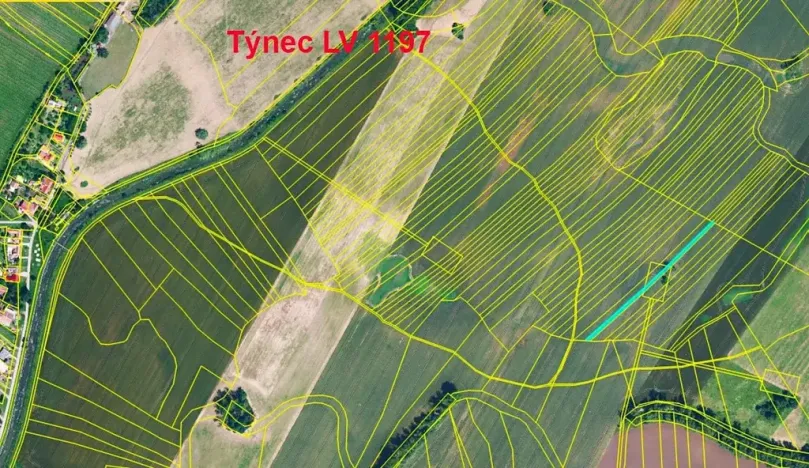 Prodej podílu pole, Moravská Nová Ves, 890 m2