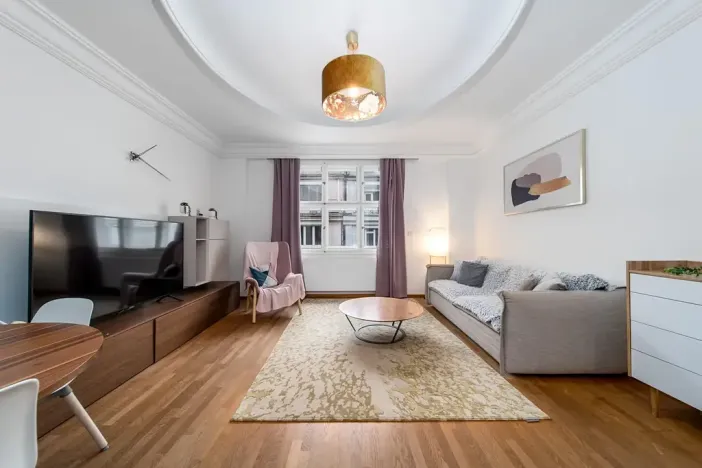 Prodej bytu 2+kk, Praha - Staré Město, Dlouhá, 72 m2