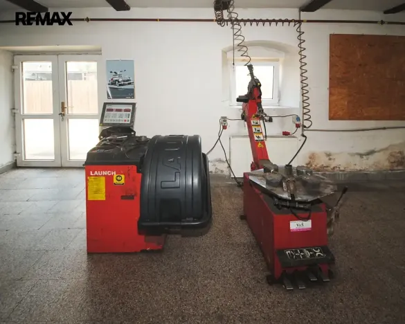 Prodej komerční nemovitosti, Církvice, 6984 m2