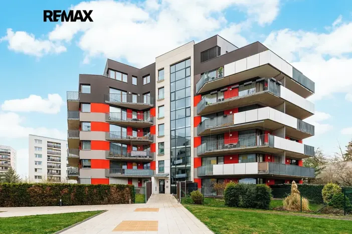 Prodej bytu 2+kk, Praha - Hlubočepy, Devonská, 64 m2