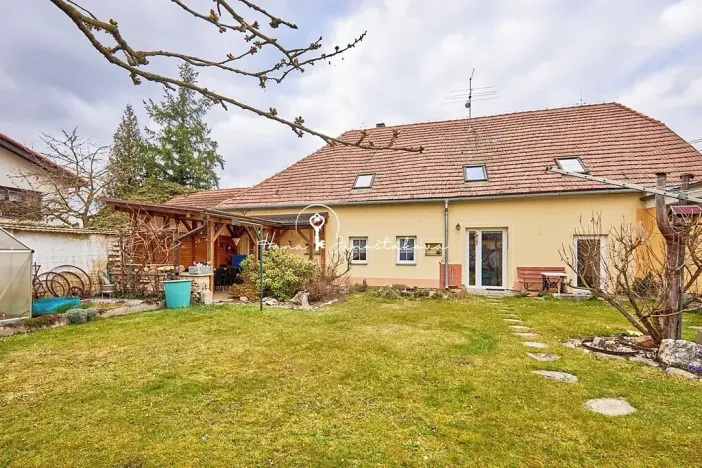 Prodej rodinného domu, Pištín, 231 m2