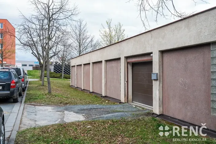 Prodej garáže, Brno, Žarošická, 18 m2