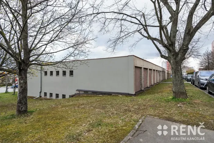 Prodej garáže, Brno, Žarošická, 18 m2