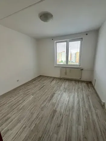 Pronájem bytu 4+1, České Budějovice, Dr. Bureše, 79 m2