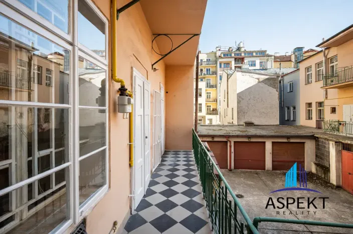 Pronájem bytu 1+kk, Praha - Vinohrady, Jana Masaryka, 32 m2