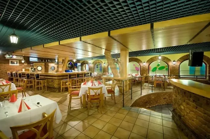 Prodej komerční nemovitosti, Třebíč, Karlovo nám., 5000 m2