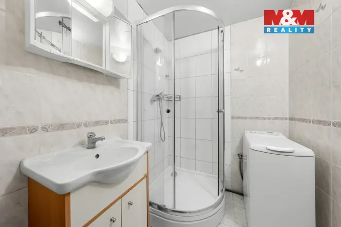 Prodej bytu 4+1, Ústí nad Labem - Krásné Březno, Neštěmická, 84 m2