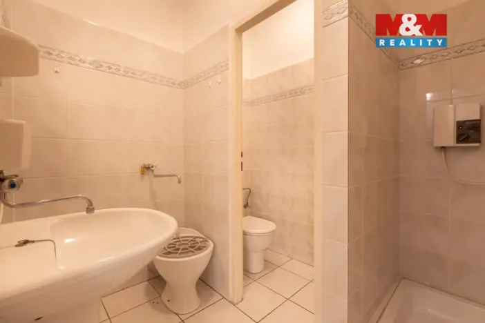 Prodej obchodního prostoru, Postoloprty, Marxovo náměstí, 440 m2