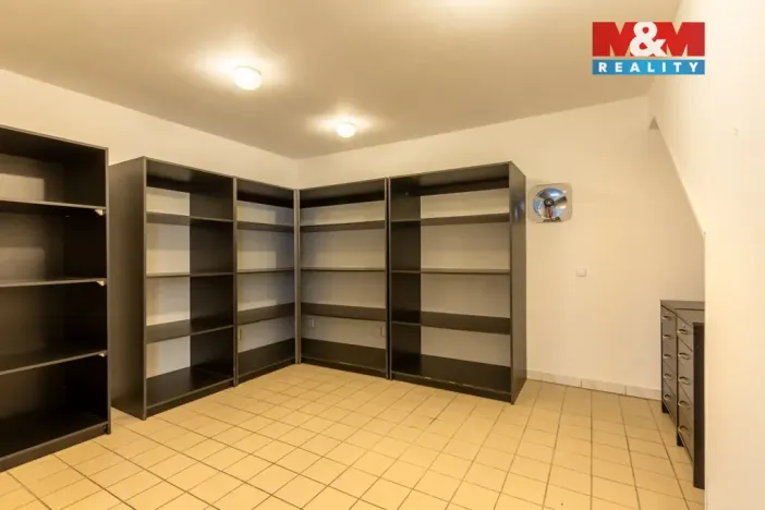 Prodej obchodního prostoru, Postoloprty, Marxovo náměstí, 440 m2