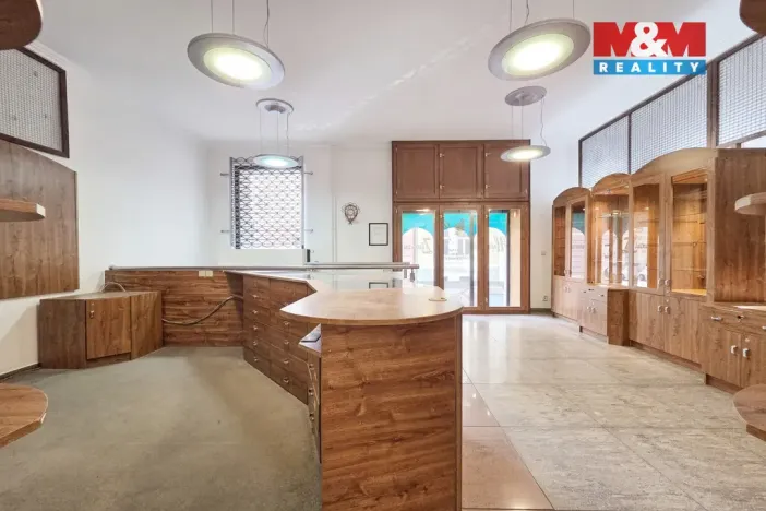 Pronájem obchodního prostoru, Karlovy Vary, Koptova, 57 m2