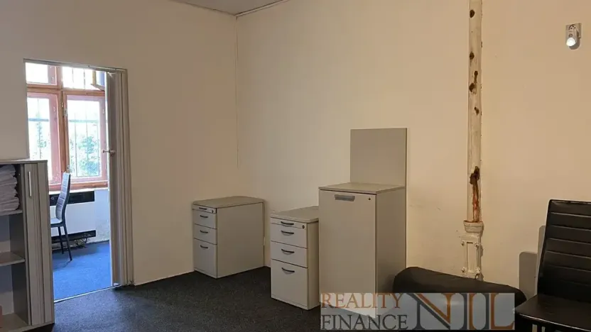 Pronájem obchodního prostoru, Plzeň, Tylova, 55 m2