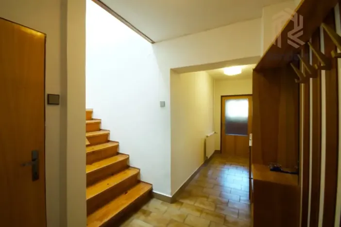 Prodej rodinného domu, Praha - Ruzyně, Kralupská, 256 m2