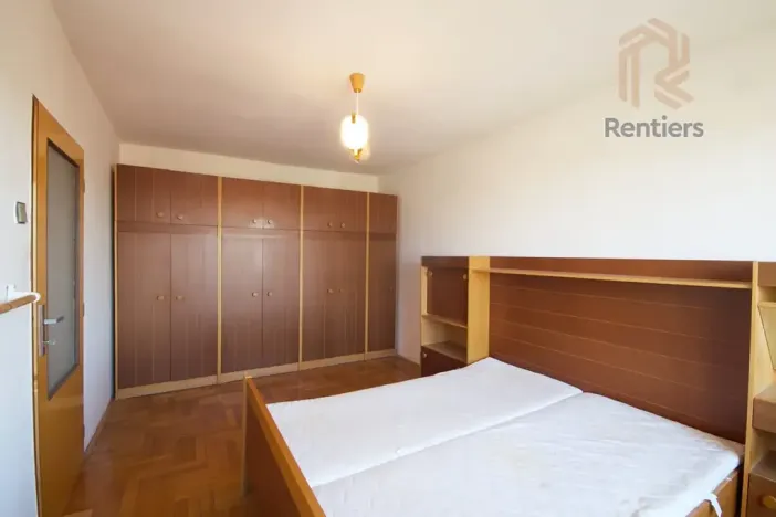 Prodej rodinného domu, Praha - Ruzyně, Kralupská, 256 m2