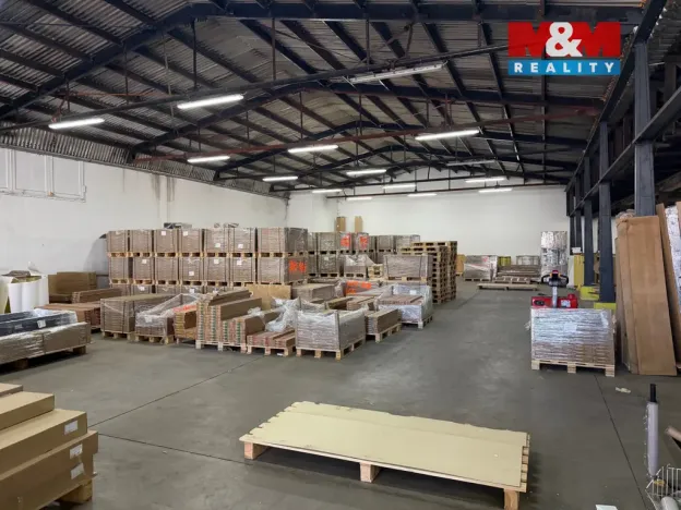 Pronájem výrobních prostor, Hořice, Maixnerova, 1000 m2