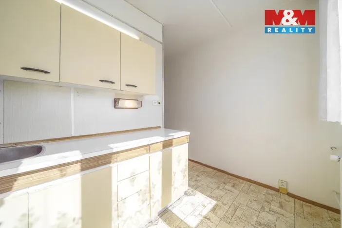 Prodej bytu 2+1, Klášterec nad Ohří - Miřetice u Klášterce nad Ohří, Lesní, 51 m2