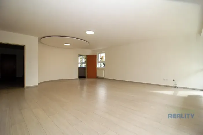 Pronájem bytu 4+1, Praha - Hostivař, Pod průsekem, 126 m2